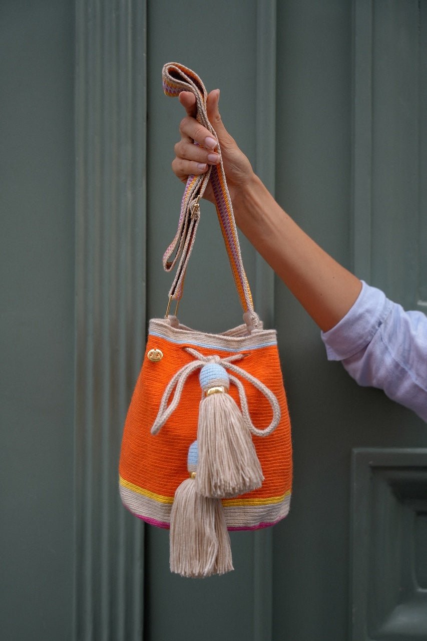 Cartagena Large crossbody bucket bag - Orange Adjustable Strap