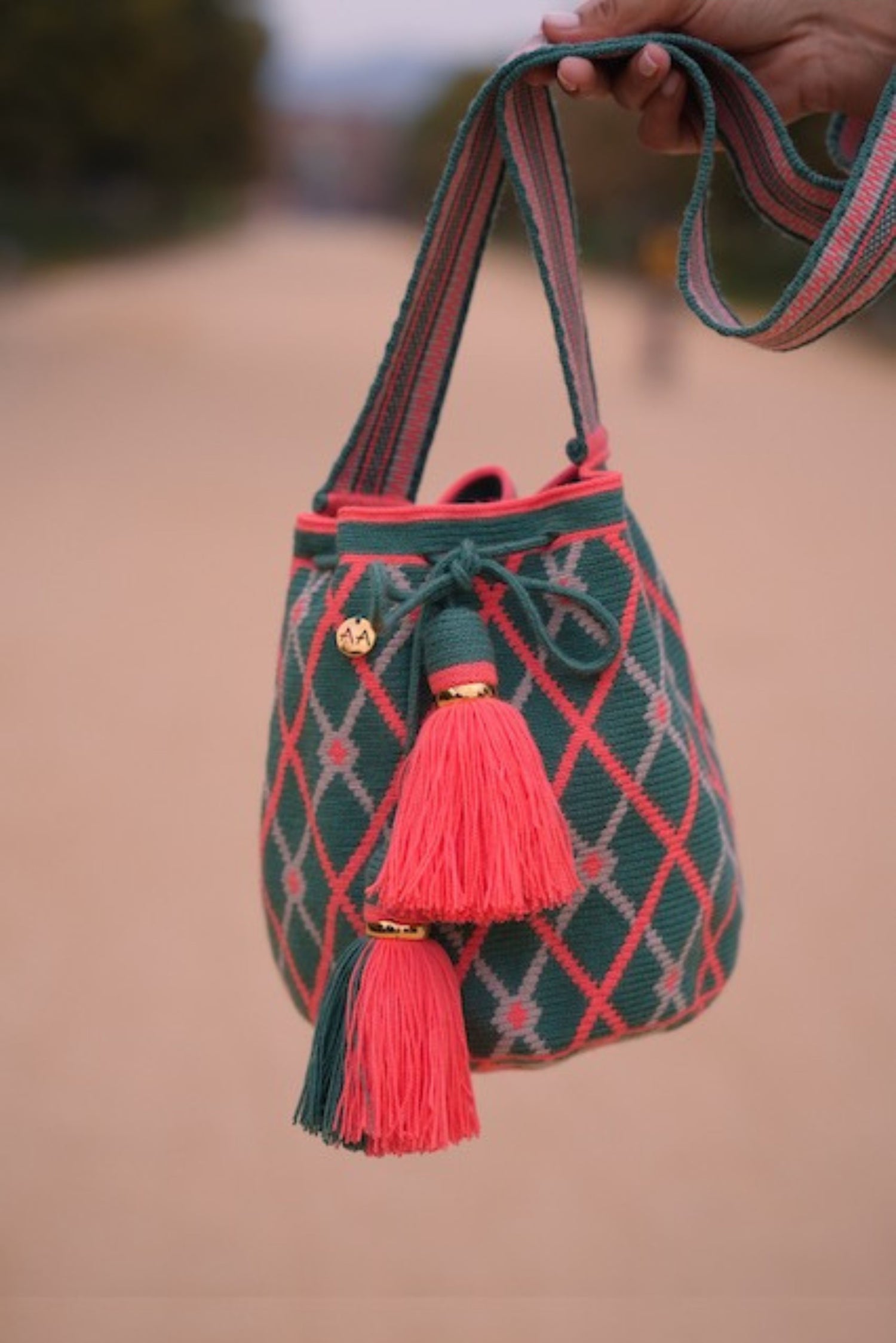 ボスク バケットバッグ ラージ グレープフルーツ/グリーン/リネン