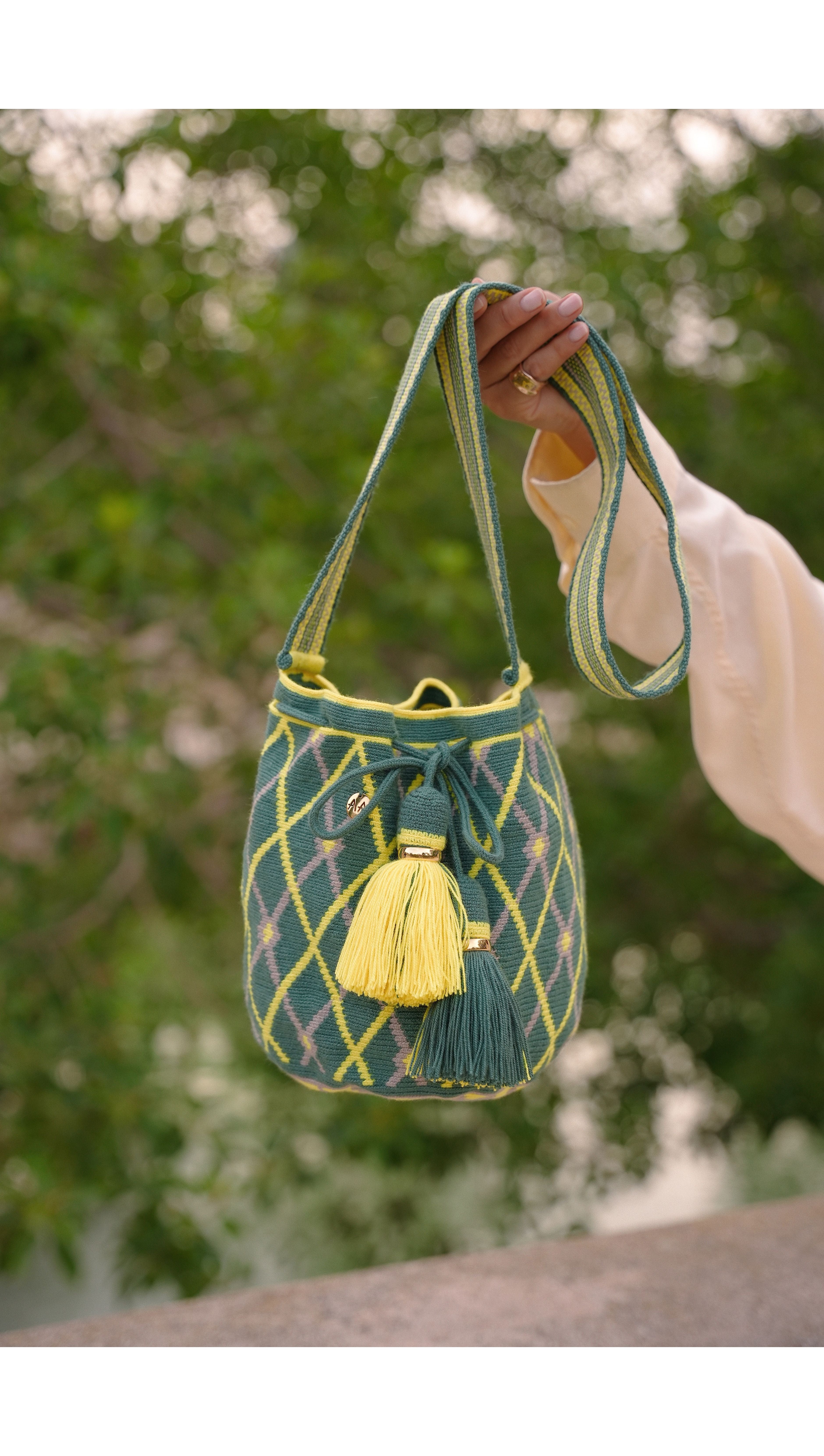 ボスク バケットバッグ ラージモデル グレープフルーツ/グリーン/リネン