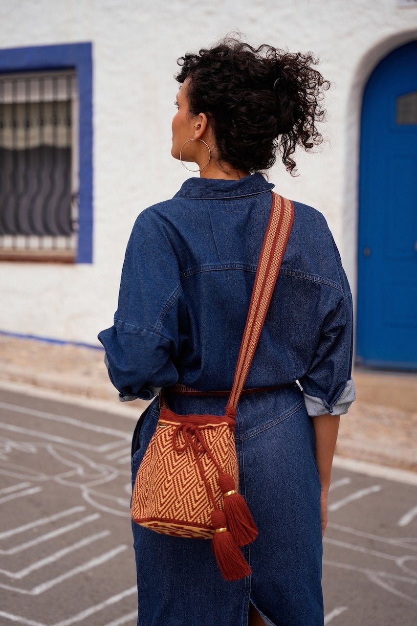 Escama · Grand · Terracotta & Sand