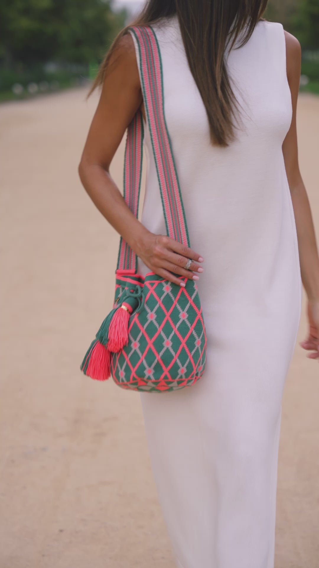 ボスク バケットバッグ ラージ グレープフルーツ/グリーン/リネン