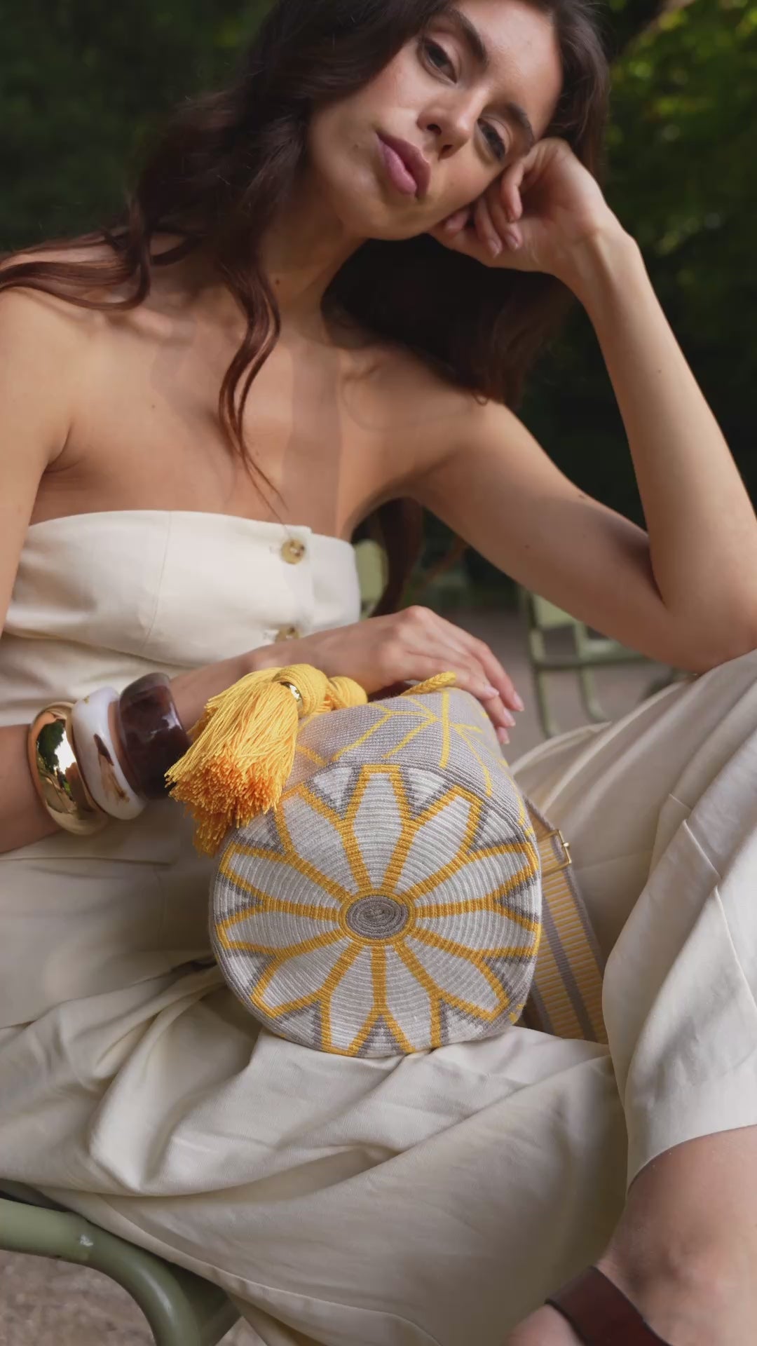 フロール スモール クロスボディバケットバッグ マルチカラー アッシュ/レモン