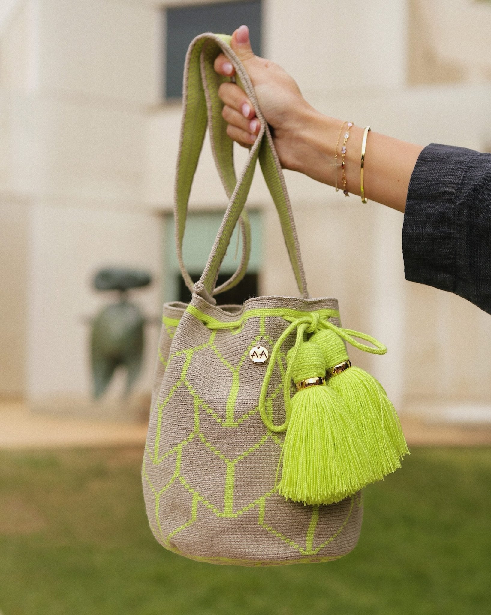 Carola Large bucket bag - Ash & Neon green