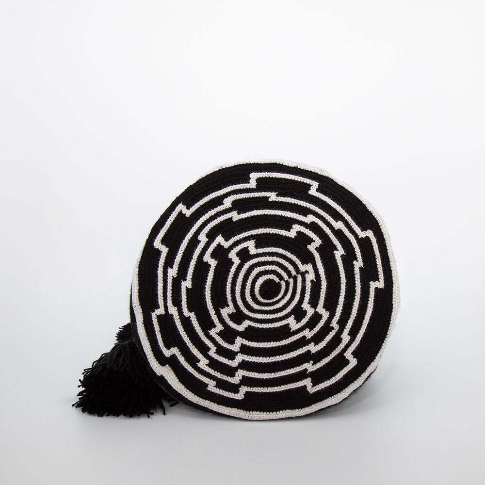 Medium Escama Bag - Black & White