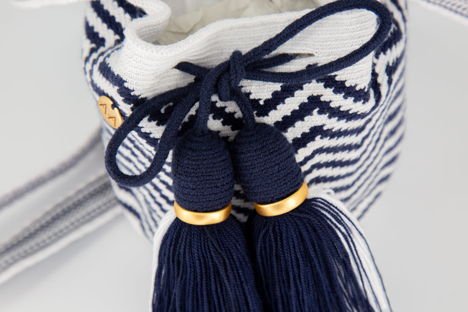 O2-DETAIL-Blanc-Bleu